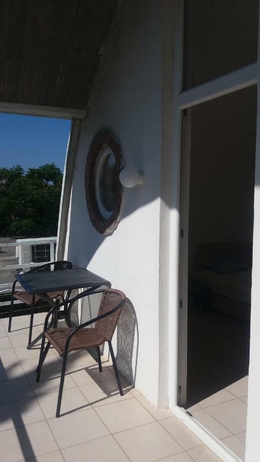 Mini Apartments Natasha Sutomore Ngoại thất bức ảnh