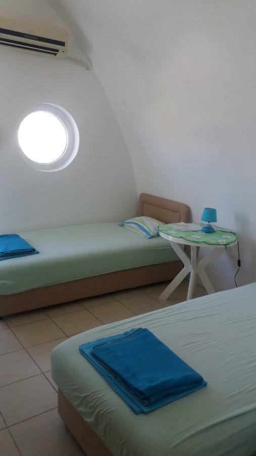 Mini Apartments Natasha Sutomore Ngoại thất bức ảnh